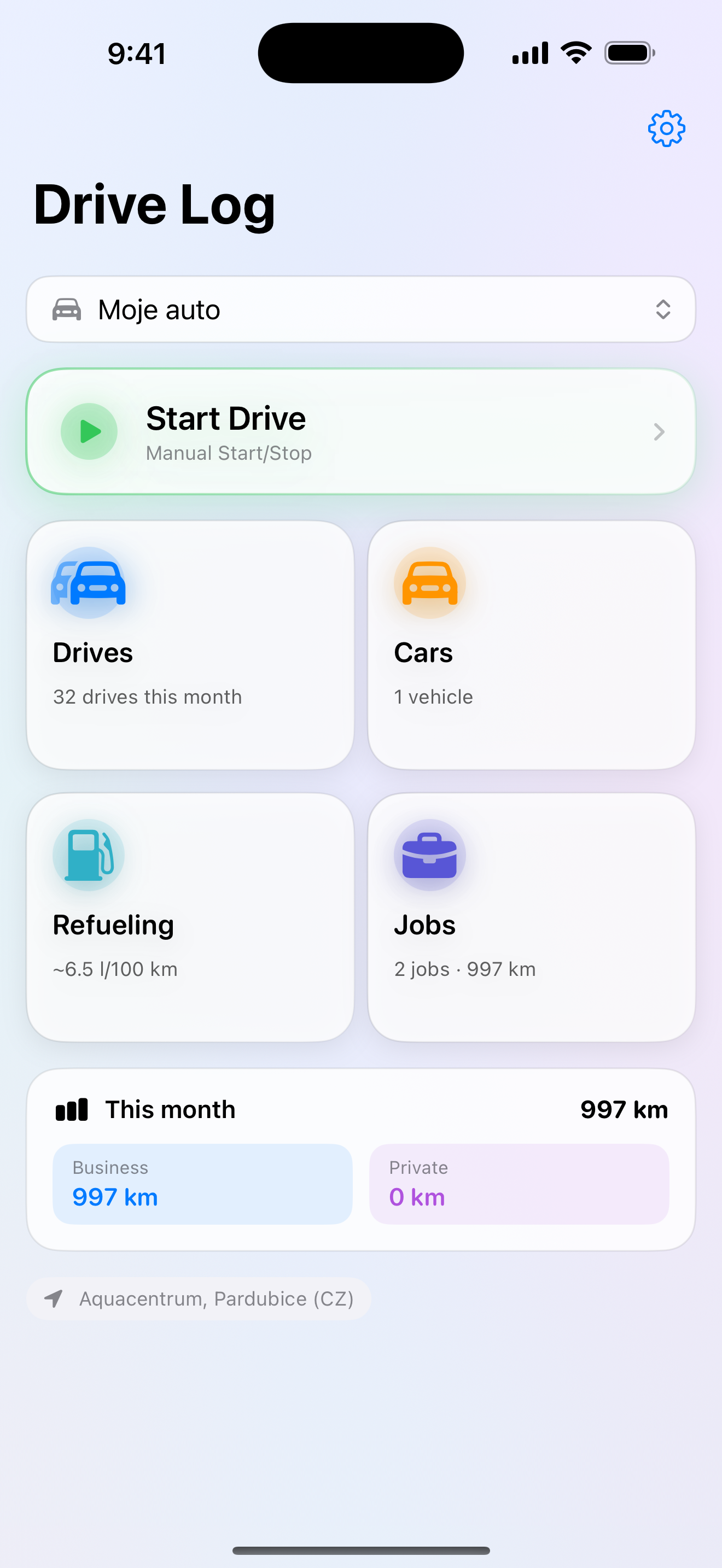 Mileage Log home screen with an overview of the vehicle, drives, refuelling and jobs